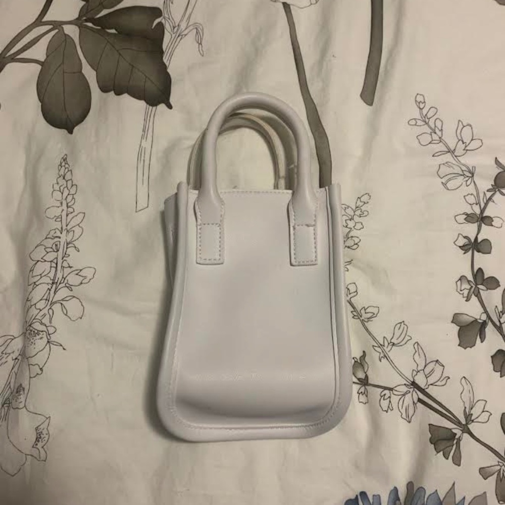 White Purse - Picture 6 of 7